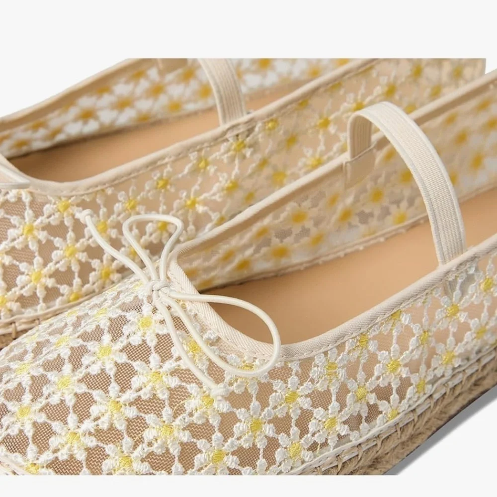 Ditsy Floral Cream Lace Ballet Flats Balletcore Cottagecore Very good Cond